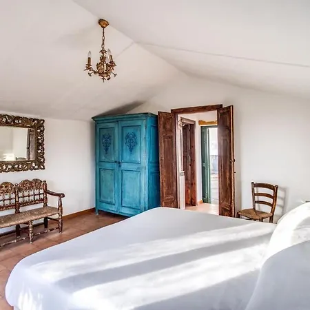Aragona Historic With Views And Guest Services Villa *