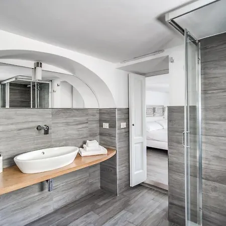Villa Aragona Historic With Views And Guest Services *