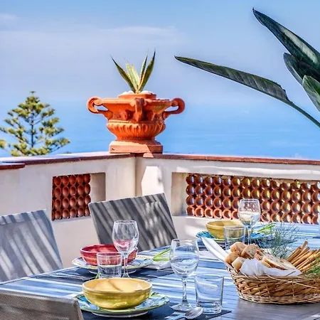 Aragona Historic With Views And Guest Services * Massa Lubrense