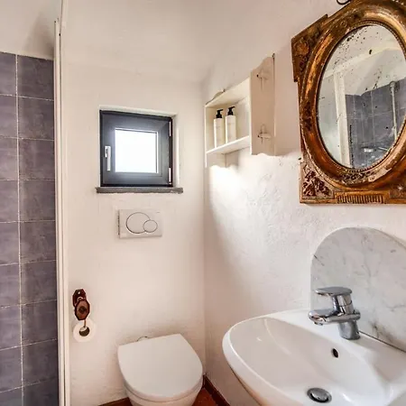 Aragona Historic With Views And Guest Services Villa
