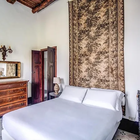 Aragona Historic With Views And Guest Services Massa Lubrense