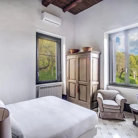 Aragona Historic With Views And Guest Services