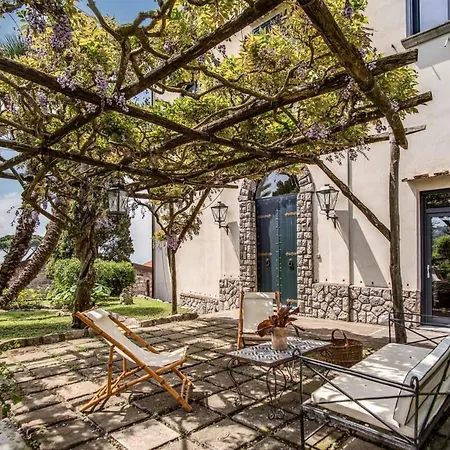Aragona Historic With Views And Guest Services Villa Massa Lubrense